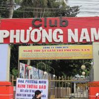 Mang quan tài người nhà đến "quậy" quán bar