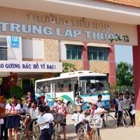 Nghi trộm tiền, giao HS lớp 2 cho CA