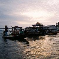 Một vòng Chợ nổi Cái Răng