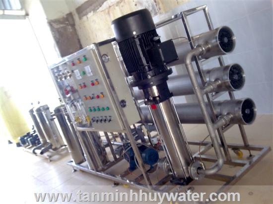 Nước uống đóng chai công suất 10.000 lít/h