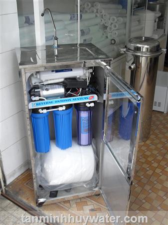 Máy nước uống tinh khiết gia đình có tủ Inox  May nuoc uong tinh khiet gia dinh co tu Inox