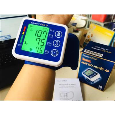 Máy Đo HUYẾT ÁP CỔ TAY Đọc Kết Qủa Bằng Giọng Tiếng Việt- Tặng Kèm 2 Pin AAA