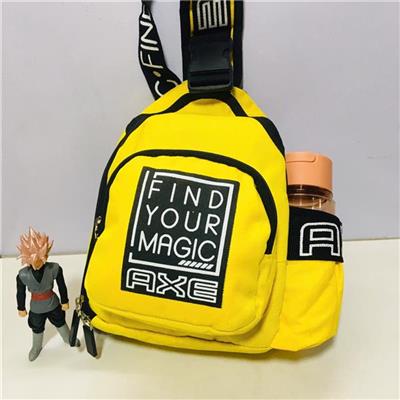 VÀNG: Túi Đeo Chéo AXE Sling Bag  VANG: Tui Deo Cheo AXE Sling Bag