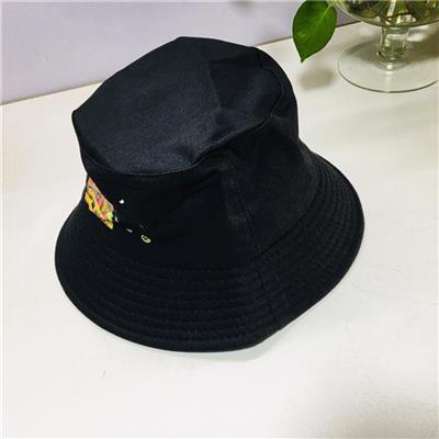 Nón BUCKET Đen Thỏ Bảy Màu Cornetto