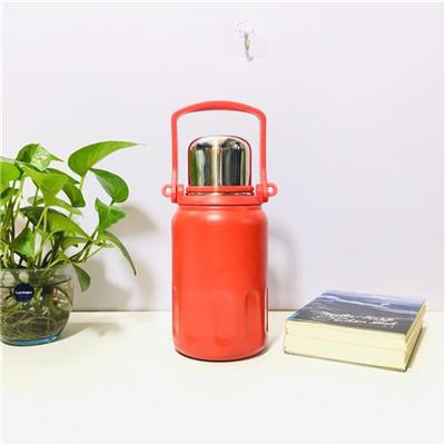 BÌNH GIỮ NHIỆT NESCAFE MÀU ĐỎ 700ml Có Quai Xách
