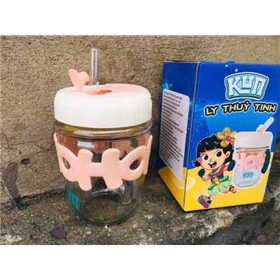 Ly Thuỷ Tinh HOHO 350ml Có Nắp, Ống Hút (KUN) Màu Ngẫu Nhiên  Ly Thuy Tinh HOHO 350ml Co Nap, Ong Hut (KUN) Mau Ngau Nhien