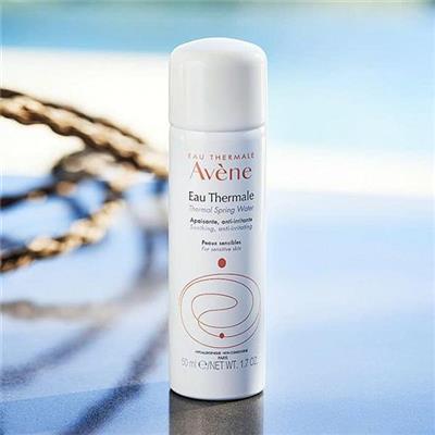 Xịt Khoáng Cấp Ẩm Và Làm Dịu Da Avène Thermal Spring Water 50ml