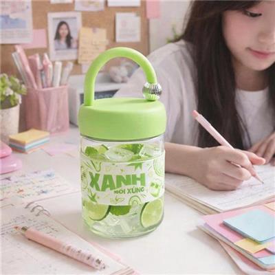 Bình Thủy Tinh XANH MỚI XỨNG 400ML Có Quai Xách Tea Plus  Binh Thuy Tinh XANH MOI XUNG 400ML Co Quai Xach Tea Plus