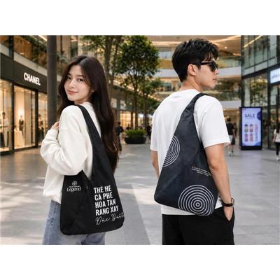 Túi Xách Thời Trang Slouchy Hobo Vải Canvas - Trung Nguyên MÀU ĐEN  Tui Xach Thoi Trang Slouchy Hobo Vai Canvas - Trung Nguyen MAU DEN