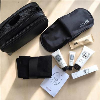 Bộ Dụng Cụ Du Lịch Cá Nhân Cao Cấp QATAR - DIPTYQUE Amenity Kit  Bo Dung Cu Du Lich Ca Nhan Cao Cap QATAR - DIPTYQUE Amenity Kit
