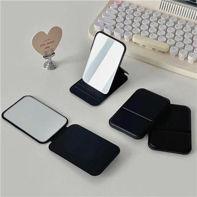 Gương Soi Bỏ Túi Mini TRESemmé MÀU ĐEN  Guong Soi Bo Tui Mini TRESemme MAU DEN