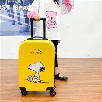 Vali Kéo Du Lịch 18 Inch Có Khóa Số Love The Word - ENFA Vàng