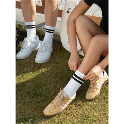Tất/ Vớ Cổ Cao Free Size MÀU TRẮNG Sọc Đen